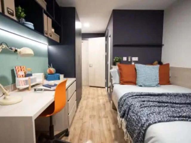 Studio for rent in Woodhouse, West Yorkshire