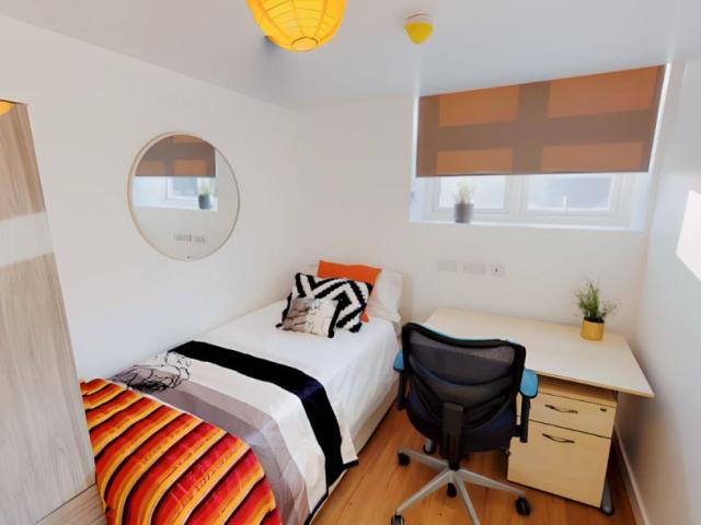Room for rent in Somers Town, City Of Portsmouth