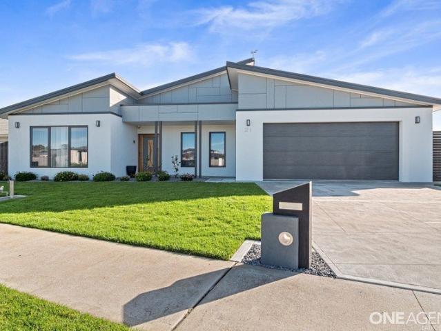 House for sale in Morwell, Victoria