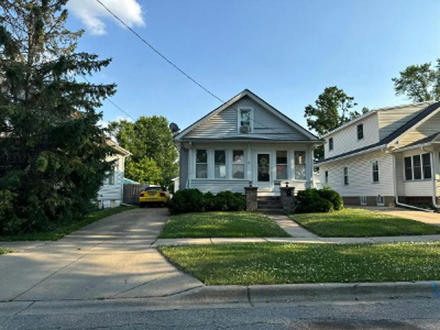 House for sale in Aurora, Kane County