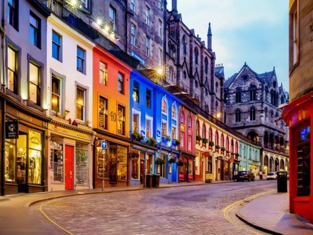 Studio for rent in Canongate, Old Town