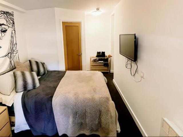 Studio for rent in Elmfield, Leicestershire