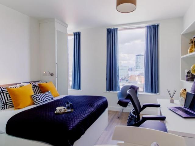 Studio for rent in Ladywood, West Midlands