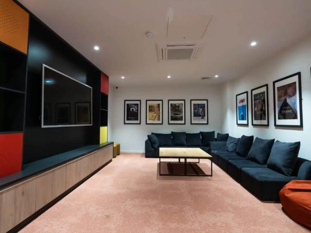 Studio for rent in City Centre, Isle Of Man