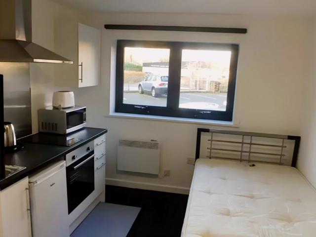 Studio for rent in Elmfield, Leicestershire