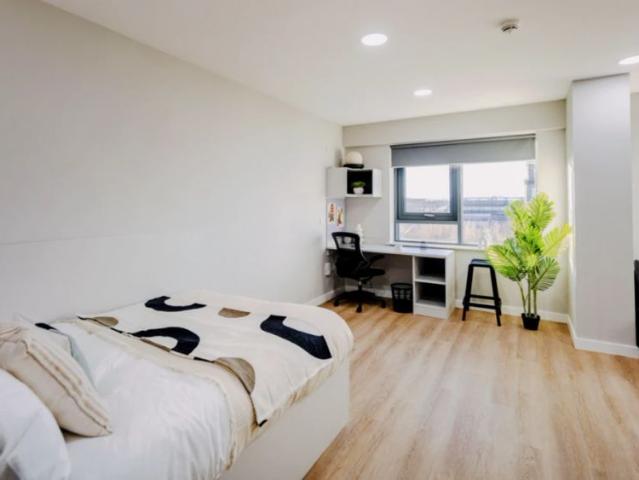 Studio for rent in Merchant City, Scotland