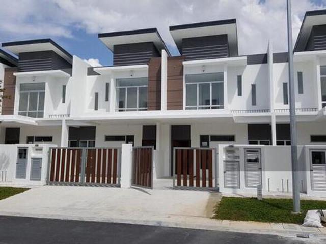 Terraced House for sale in Tanjong Sepat, Selangor