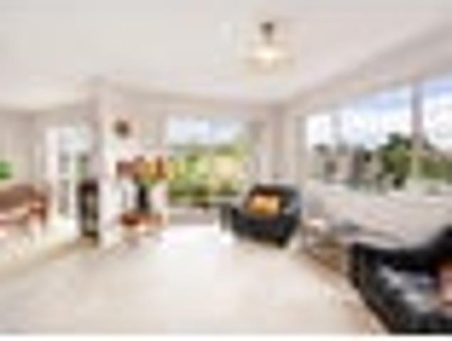 House for sale in Paremoremo, Oroua County