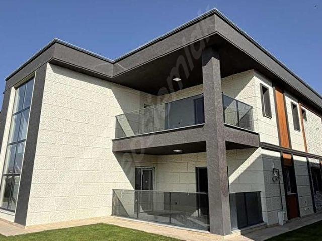 Kavurma Mahallesi, Edremit içerisinde satılık Villa