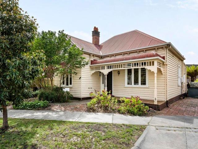House for sale in Moonee Ponds, Melbourne