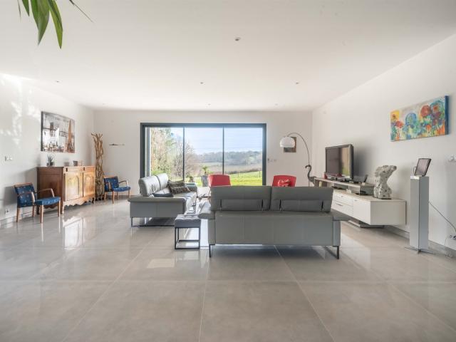 Maison vente à Bordeaux, Camblanes-et-meynac