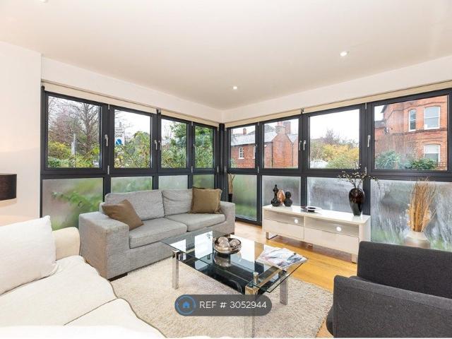 Apartment for rent in Royal Borough of Kingston upon Thames, Greater London