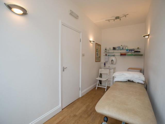 House for rent in Tolworth, Greater London