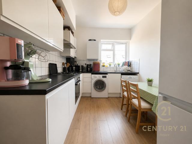 Apartment for rent in Surbiton, Greater London
