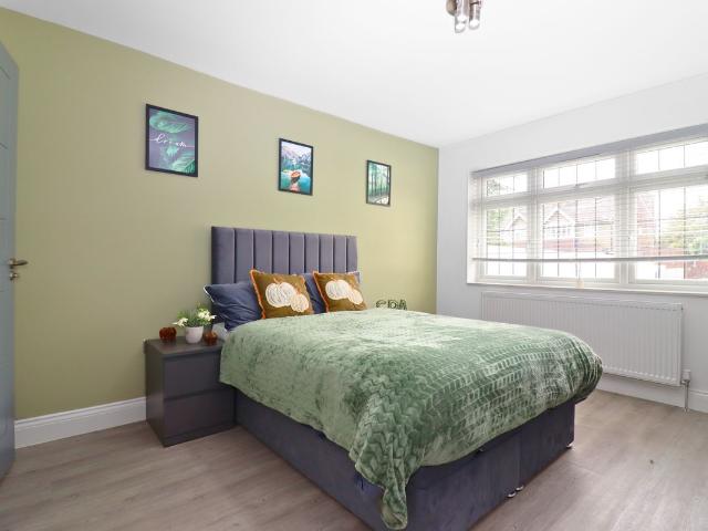 Room for rent in Royal Borough of Kingston upon Thames, Greater London