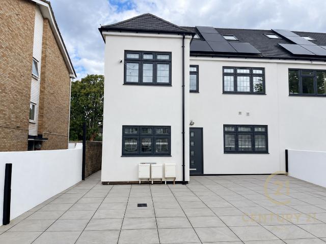 Room for rent in Surbiton, Greater London