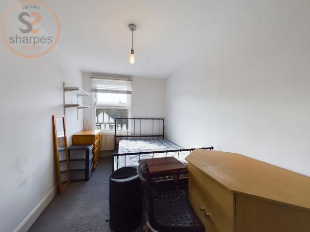 Apartment for rent in Surbiton, Greater London