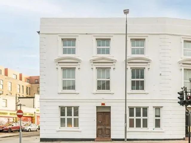 Apartment for rent in Surbiton, Greater London