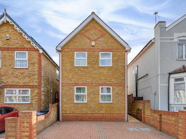 House for rent in Tolworth, Greater London