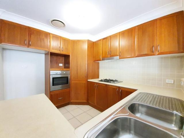 House for rent in Beaumont Hills, Sydney
