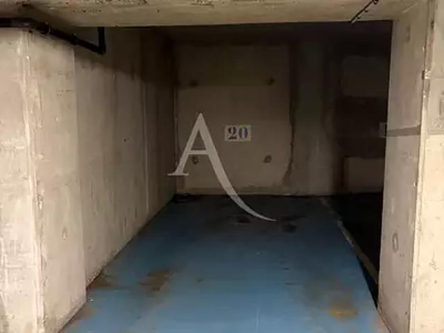 Garage vente à Nanterre, Suresnes
