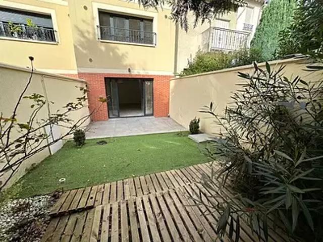 Maison location à Nanterre, Suresnes
