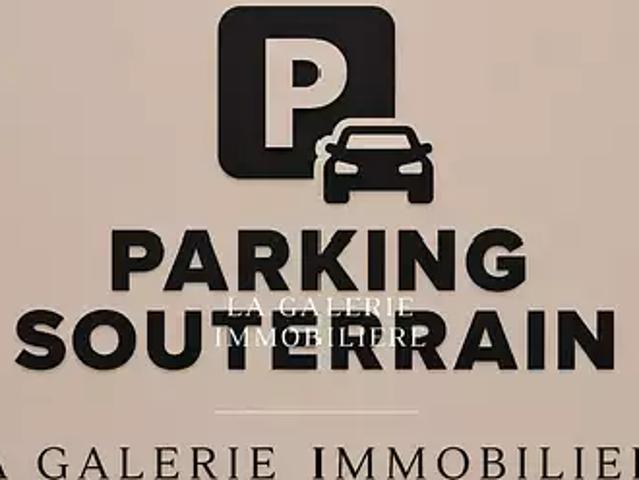 Garage location à Quartier Centre-Ville, Suresnes