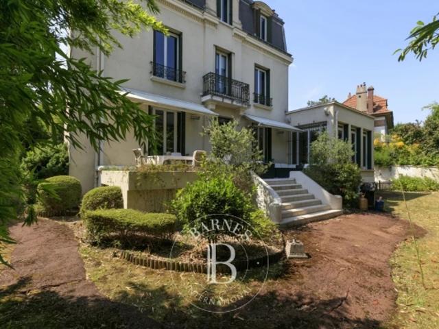 Maison vente à Nanterre, Suresnes