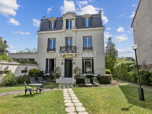 Maison vente à Suresnes, Quartier Mont-Valérien