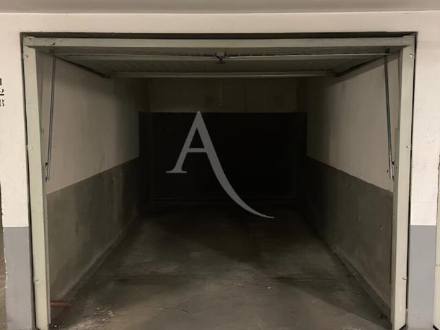 Garage vente à Nanterre, Suresnes