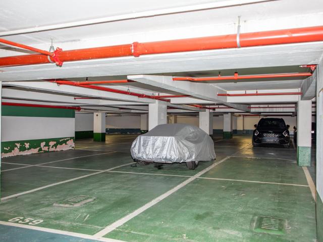 Garage vente à Nanterre, Suresnes