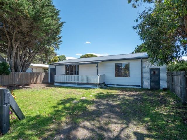 House for sale in Sunderland Bay, Victoria