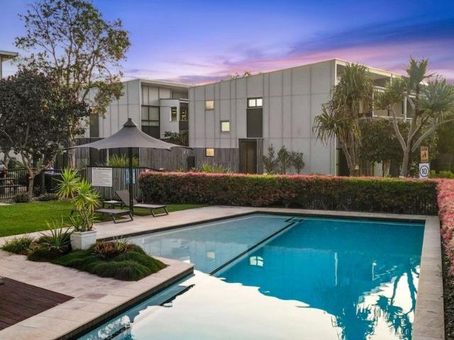 Townhouse for sale in Mount Coolum