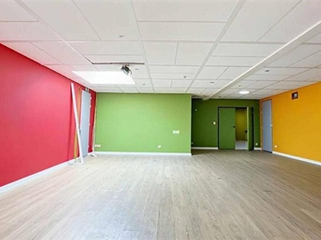 Büro mieten in Aubonne, Waadt