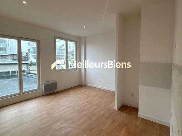 Bureau location à Bobigny, Romainville