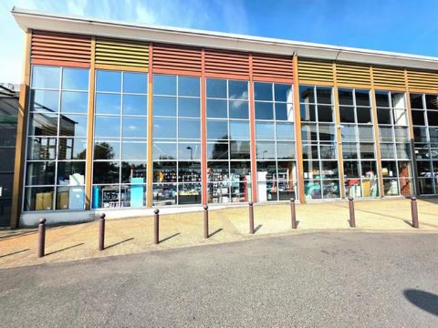 Local Commercial location à Torcy, Ferrières-en-brie