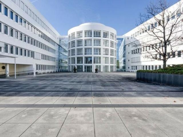 Büro mieten in Renens, Waadt