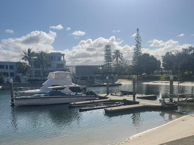 Townhouse for sale in Surfers Paradise, Gold Coast City