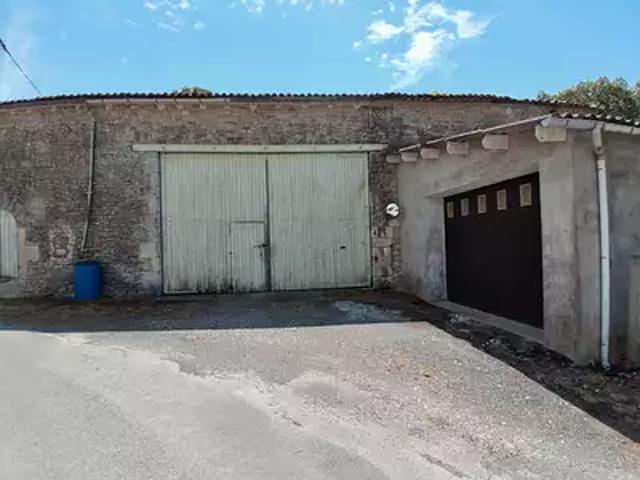 Garage vente à Le Château, Surgères