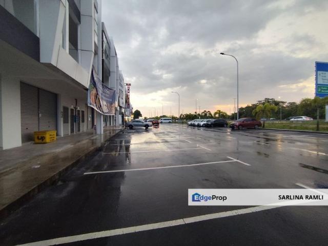 Shop for rent in Tanjong Sepat, Selangor