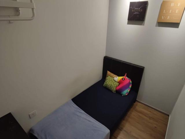 Room for rent in Petaling, Alam Impian