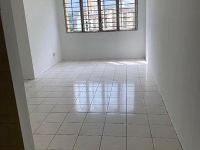 Serviced Residence for sale in Petaling, Subang Jaya