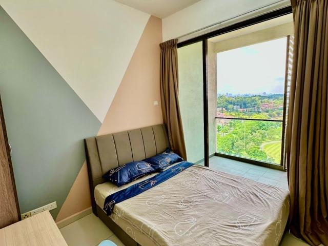 Room for rent in Petaling, Alam Impian