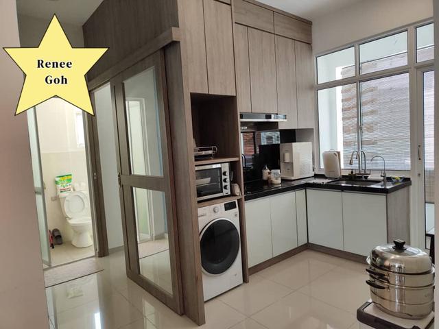 Townhouse for sale in Mukim 13, Georgetown