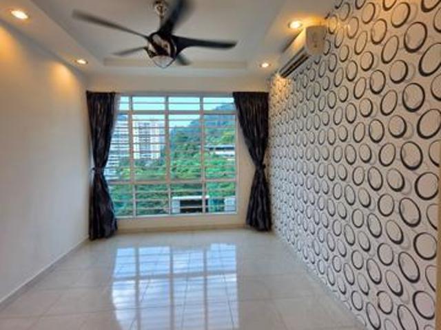 Apartment for sale in Mukim 13, Georgetown