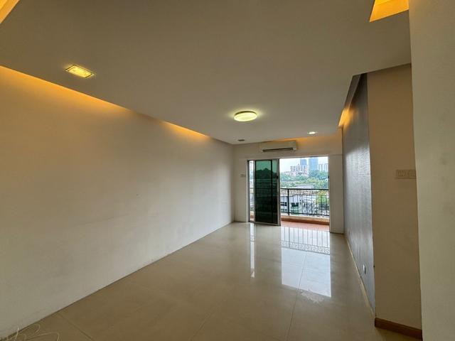 Condominium for sale in Petaling, Subang Jaya