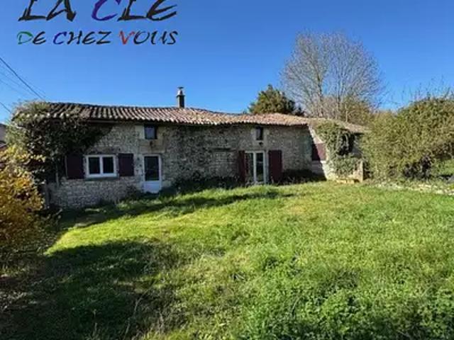 Maison vente à Parthenay, Surin