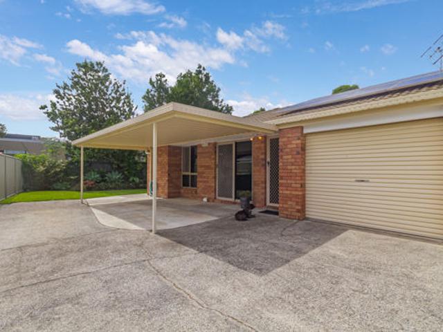 Duplex for sale in Banora Point, New South Wales