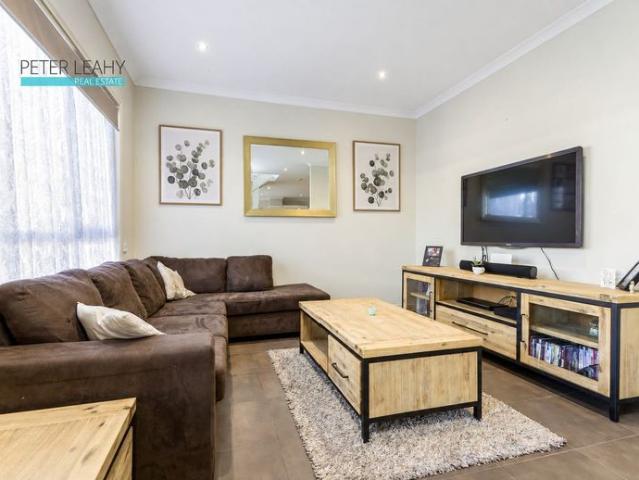 Townhouse for rent in Camerons Creek, Victoria