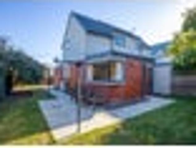 House for sale in Chaslands, Canterbury